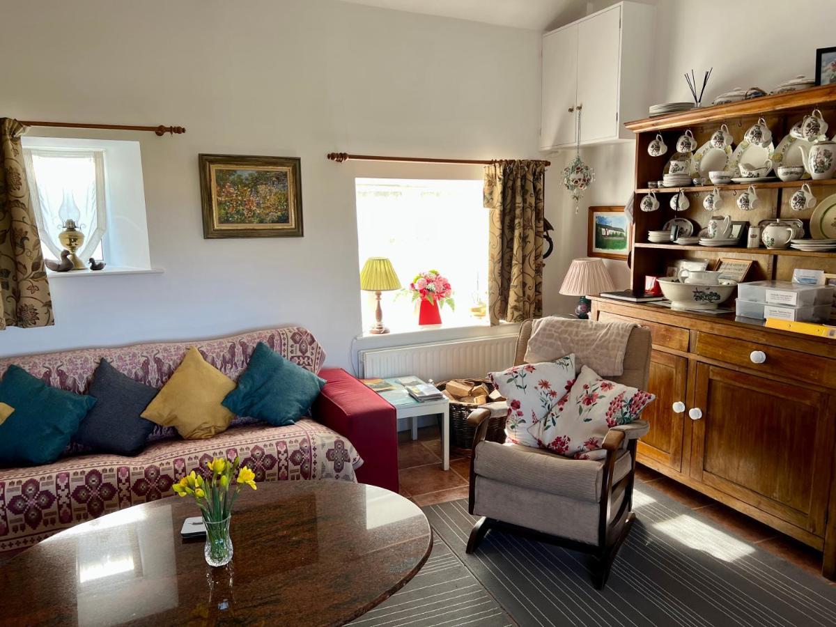Tornaroan Cottage 巴利卡斯尔 外观 照片